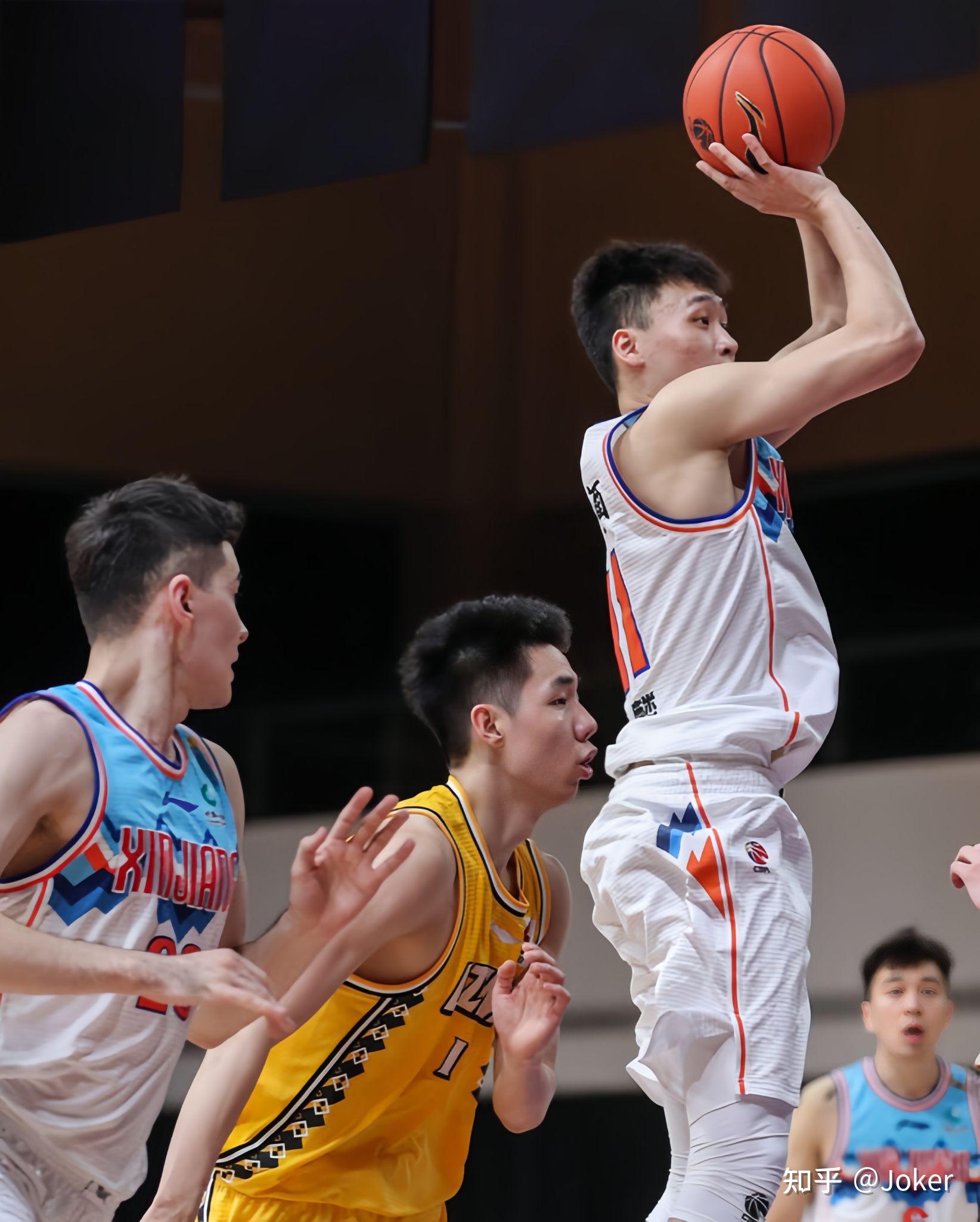 九游-CBA常规赛今晚走向成谜；广厦男篮篮板制胜；更衣室稳定；球队文化再被提及的简单介绍