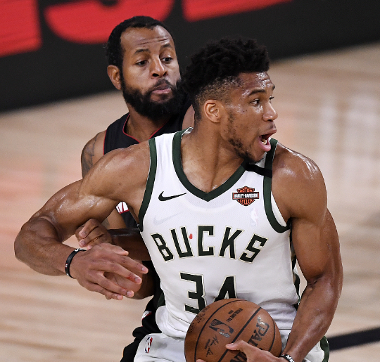 九游-包含字母哥赛事官方发布赛事规则更新新规，加拿大队争议不断！的词条