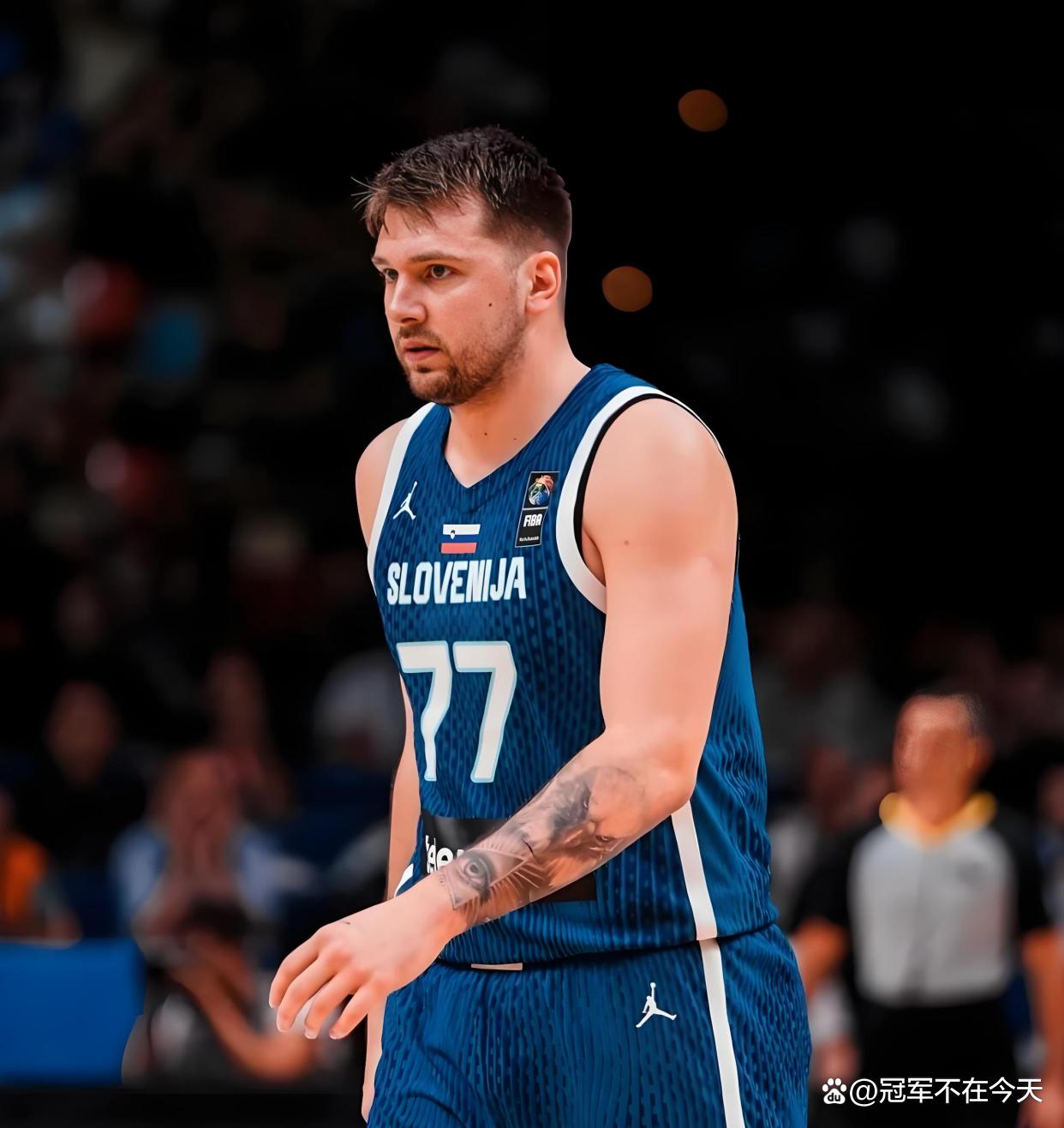 九游-东契奇连续十五场比赛得分超过突破纪录，快船挑战极限！的简单介绍