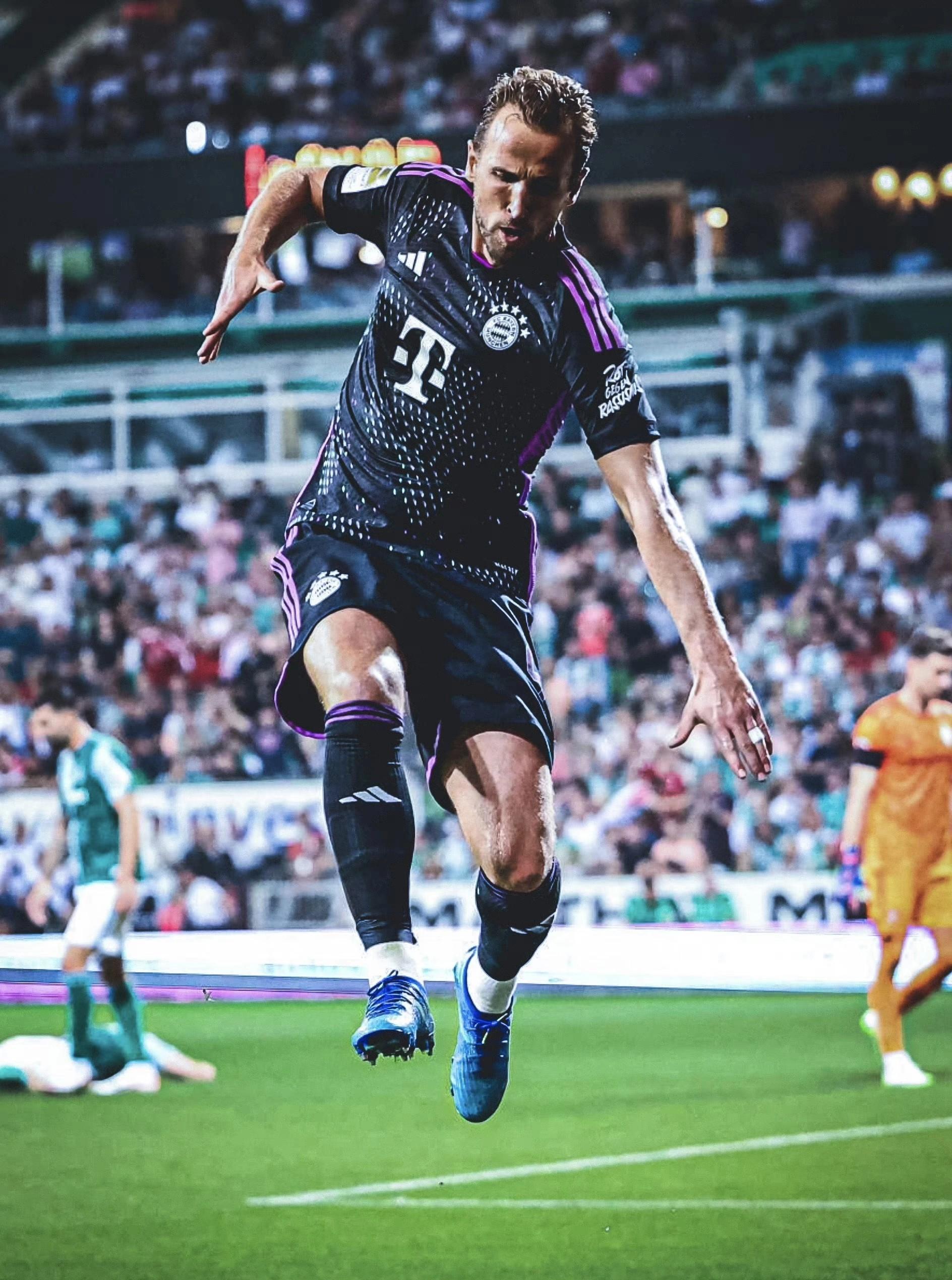 九游娱乐-包含凯恩迎来十五赛季高光表现，加拿大队球迷沸腾！的词条